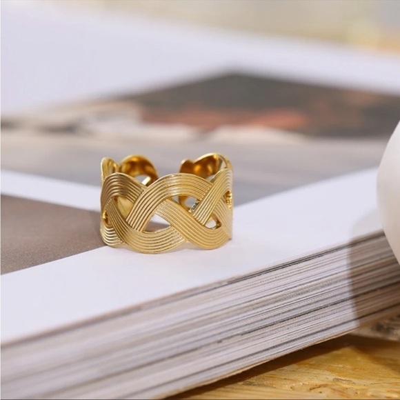 New Gold Weave Adjustable Ring - Picture 9 of 11